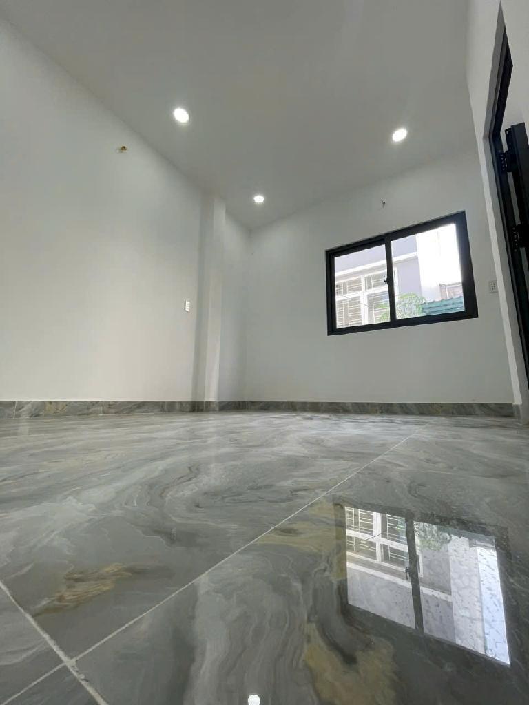 Bán nhà hẻm Lạc Long Quân, Phường 5 Quận 11 - 27m2 - nhỉnh 4 tỷ